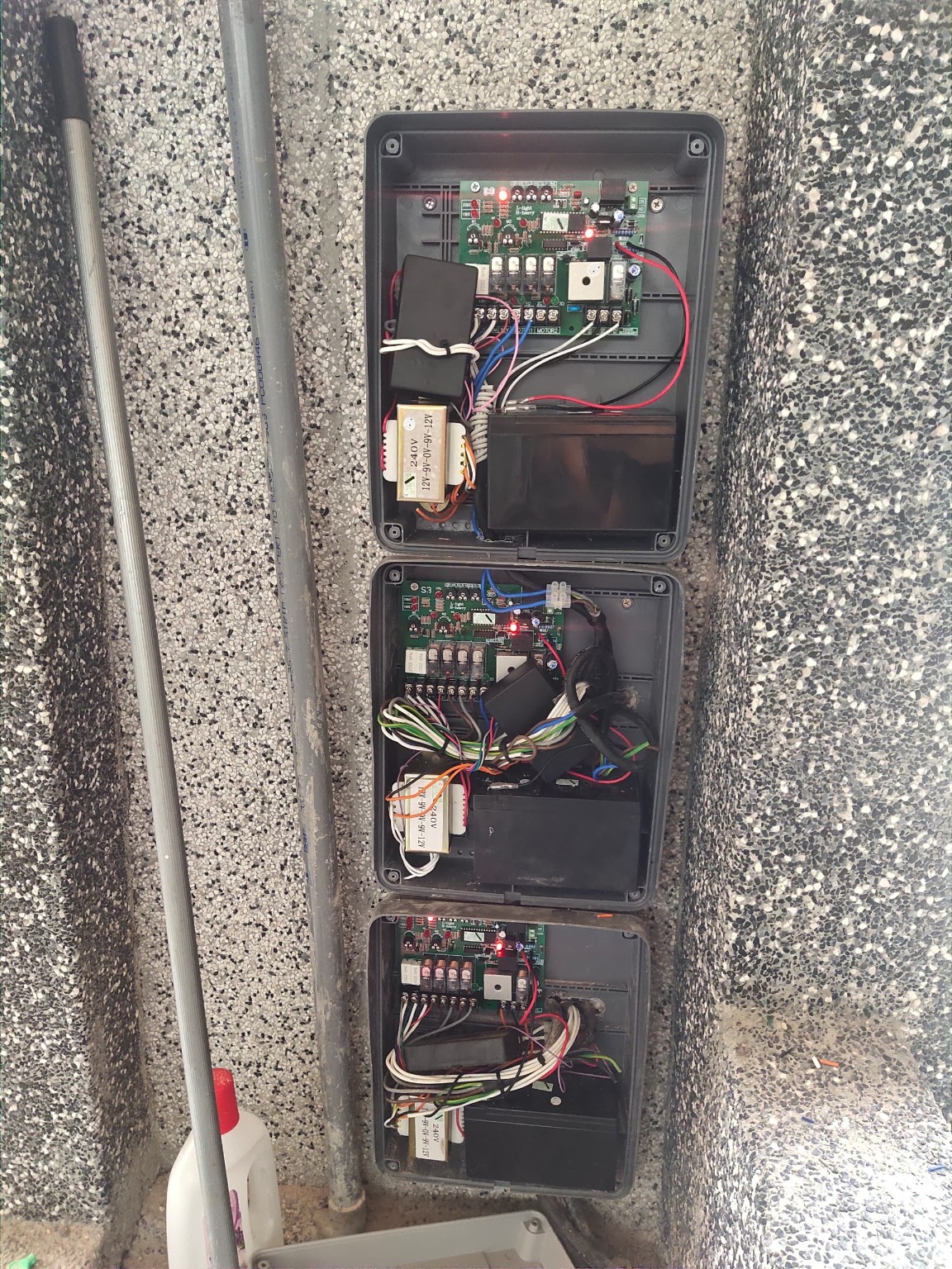 Autogate Control Panel installation by K&A Automation